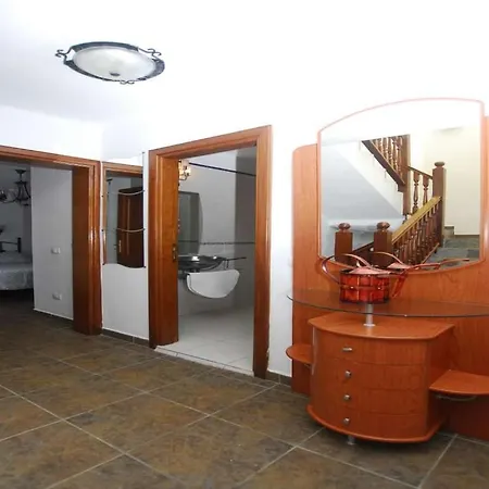 Punta De Mujeres Sleeps 6 Pool Wifi